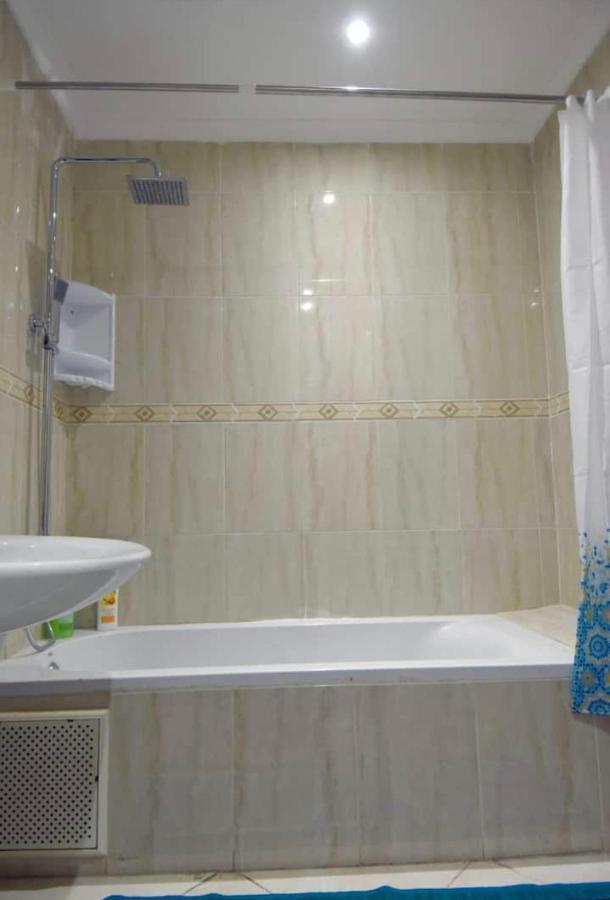 Appartement Elegant Et Climatise Au Centre Avec Terrasse - Proche Plage Et Attractions ! Tanger Eksteriør billede