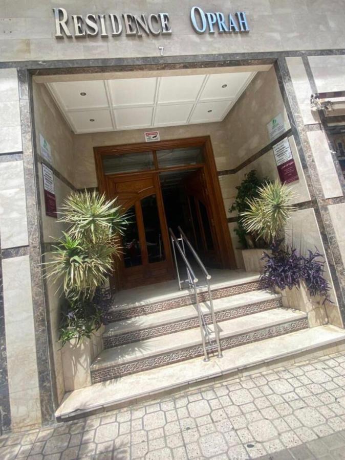 Appartement Elegant Et Climatise Au Centre Avec Terrasse - Proche Plage Et Attractions ! Tanger Eksteriør billede