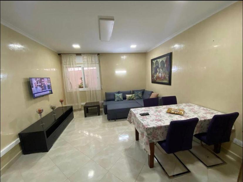 Appartement Elegant Et Climatise Au Centre Avec Terrasse - Proche Plage Et Attractions ! Tanger Eksteriør billede